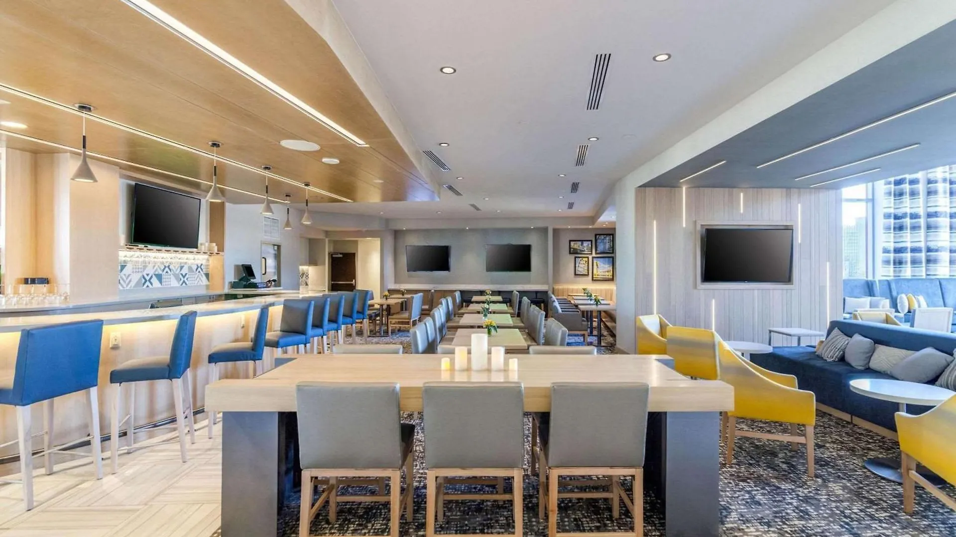 Cambria Hotel Pittsburgh - Downtown