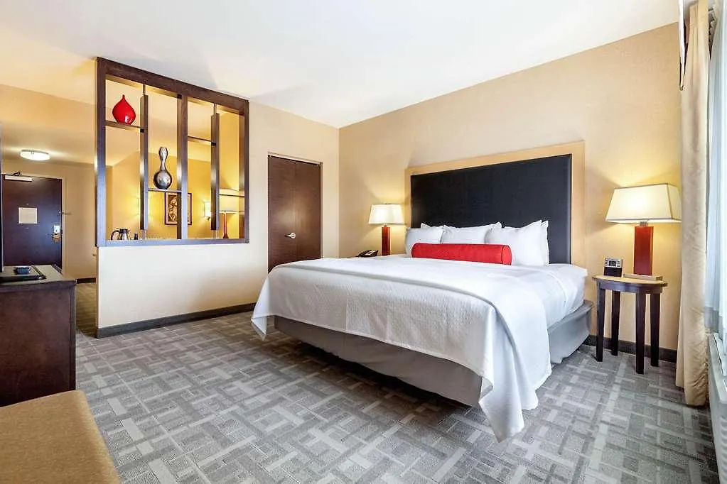 Cambria Hotel Pittsburgh - Downtown 4*,
