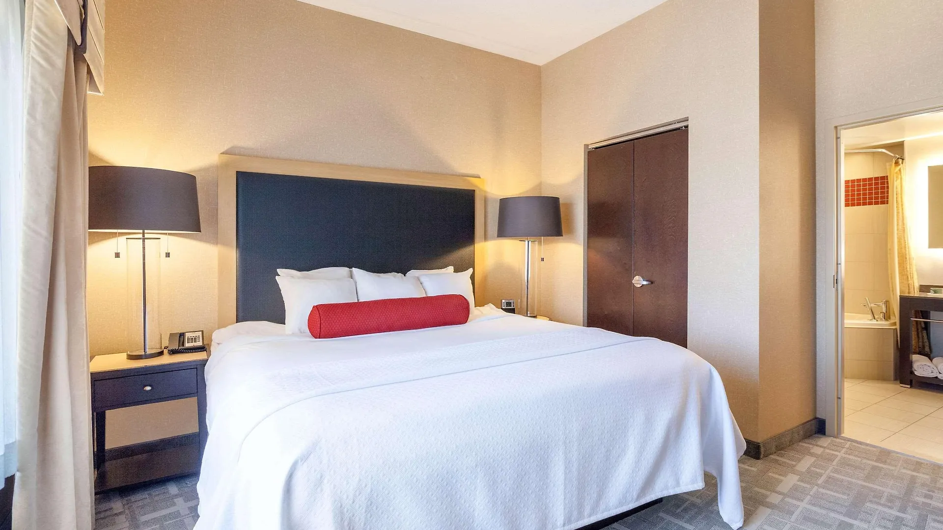 Cambria Hotel Pittsburgh - Downtown