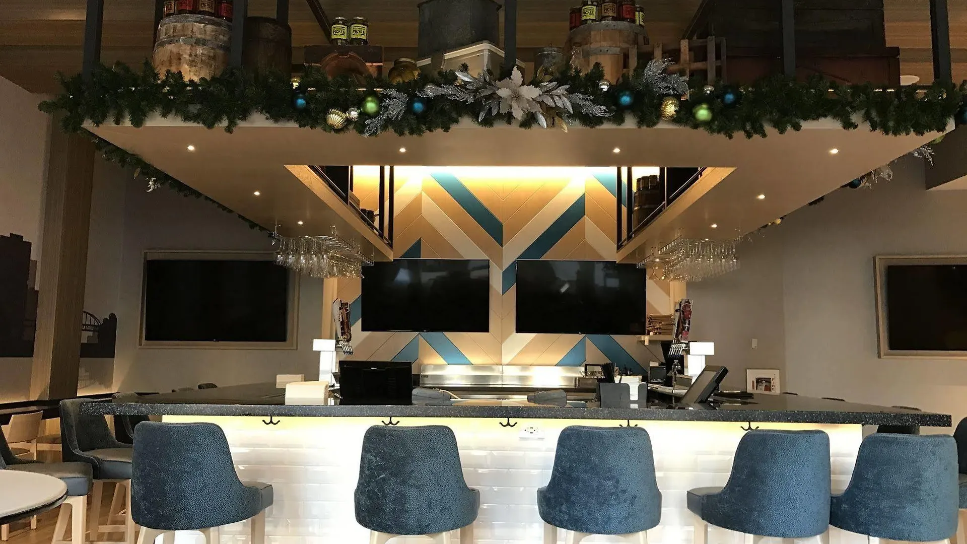 Cambria Hotel Pittsburgh - Downtown